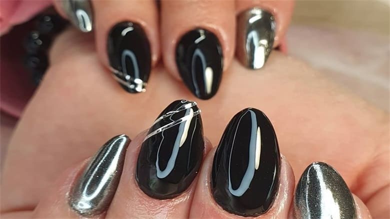 black and silver nail designs