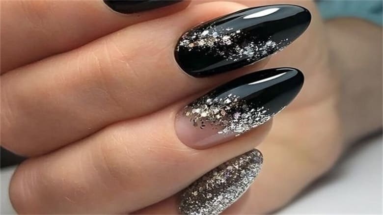 black and silver nail designs